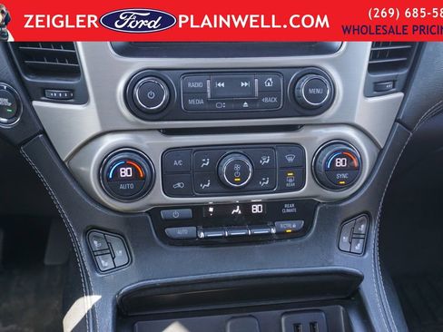 Used 2017 GMC Yukon XL Denali w/ Open Road Package AWD/4WD image 28