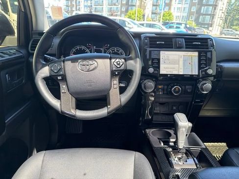Used 2023 Toyota 4Runner TRD Off-Road Premium w/ Off Road Premium Plus Package AWD/4WD image 18