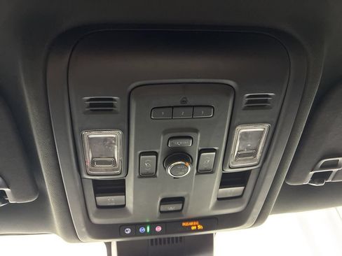 Used 2023 GMC Yukon XL AT4 w/ AT4 Premium Package AWD/4WD image 25