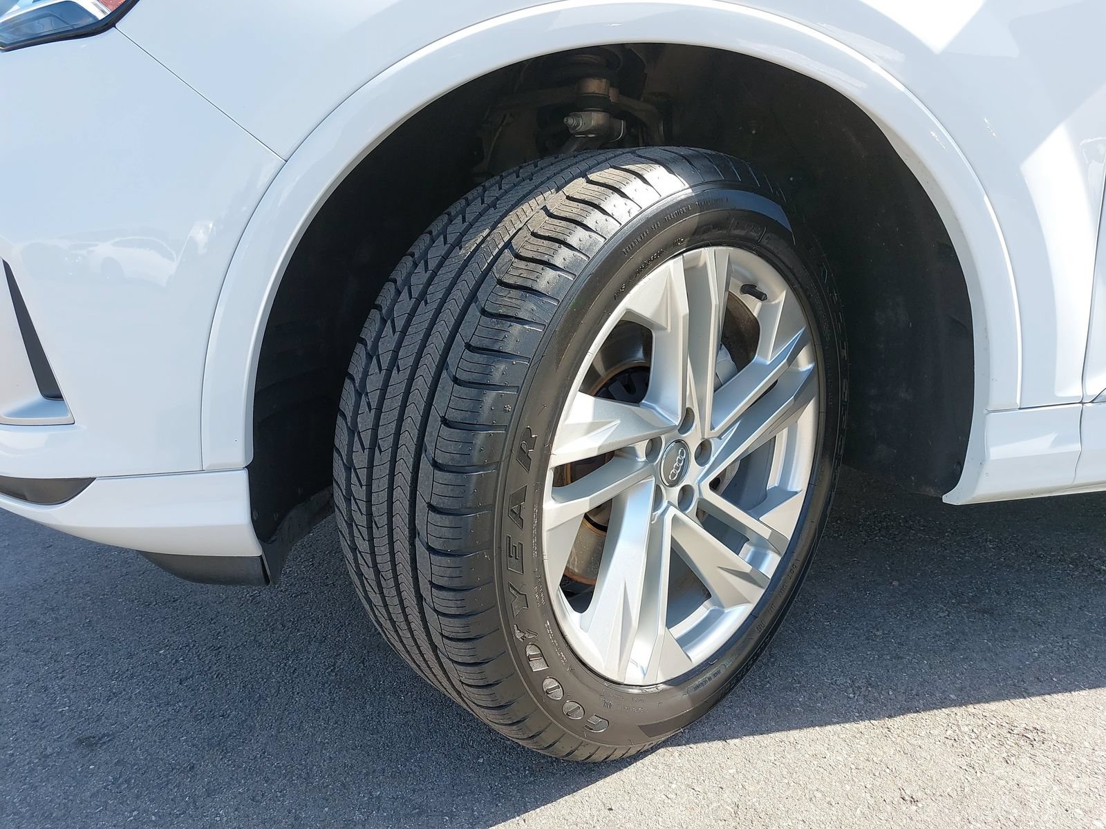 Used 2020 Audi Q7 2.0T Premium w/ Convenience Package AWD/4WD image 36