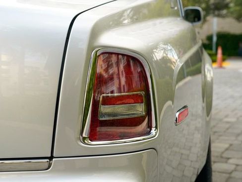 Used 2013 Rolls-Royce Phantom Sedan image 46