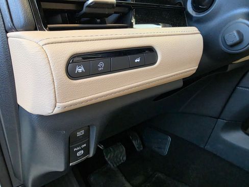 Used 2026 INFINITI QX80 Pure AWD/4WD image 16