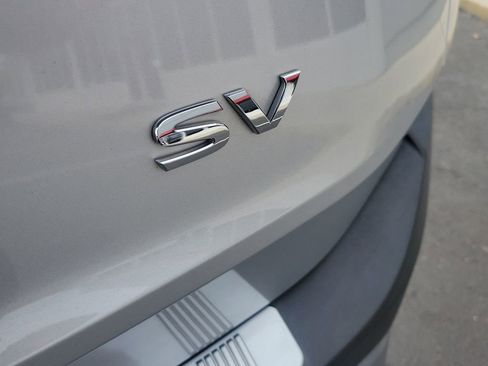 Used 2023 Nissan Rogue SV image 7