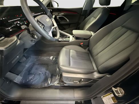 Certified 2025 Audi Q5 Premium w/ Convenience Package AWD/4WD image 21