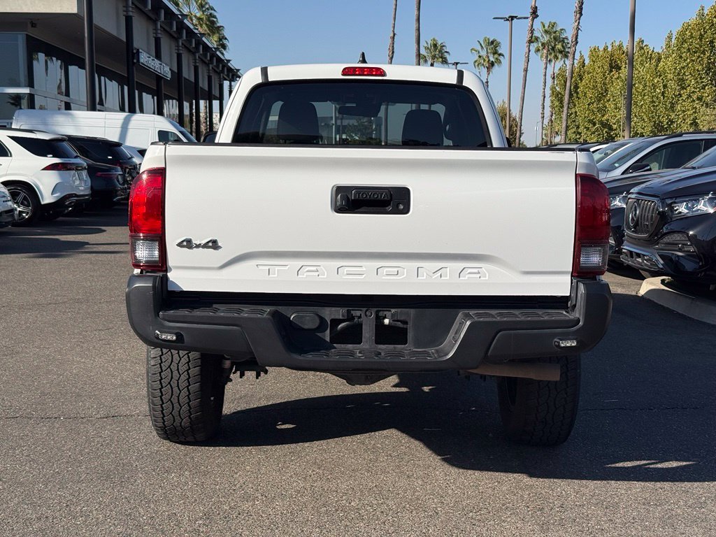 Used 2022 Toyota Tacoma SR AWD/4WD image 16