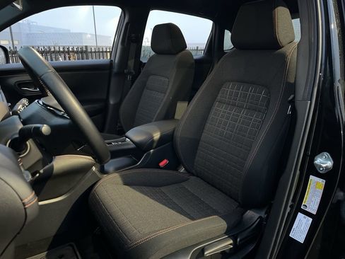 Used 2026 Honda HR-V Sport image 25