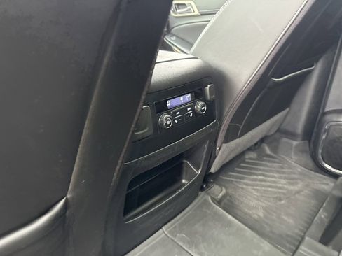 Used 2020 GMC Yukon Denali image 19