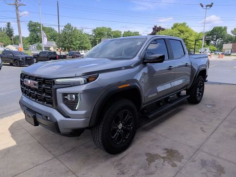 Used 2024 GMC Canyon Elevation w/ Convenience Package AWD/4WD image 5