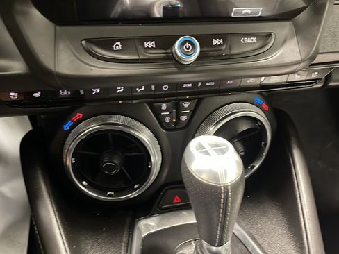 Used 2018 Chevrolet Camaro LT RWD image 10