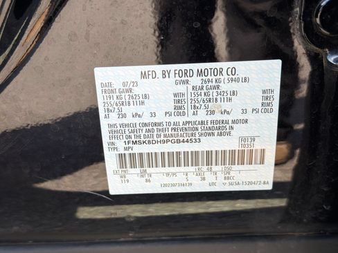 Used 2023 Ford Explorer XLT AWD/4WD image 37