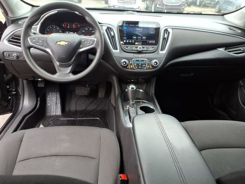 Used 2019 Chevrolet Malibu LT w/ Driver Confidence Package image 12