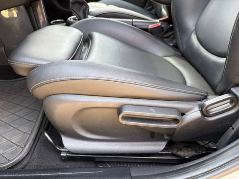 Used 2016 MINI Cooper 4-Door Hardtop FWD image 27
