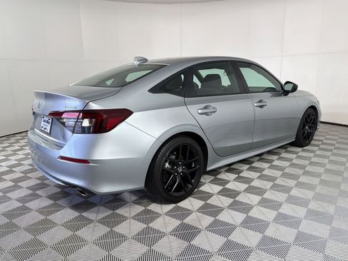 Used 2025 Honda Civic Sport image 9