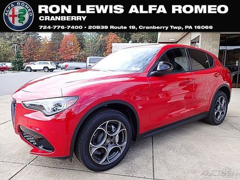 New 2025 Alfa Romeo Stelvio Sprint w/ Convenience Package image 1