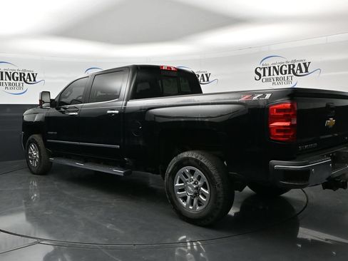 Used 2019 Chevrolet Silverado 2500 LTZ w/ Duramax Plus Package AWD/4WD image 5