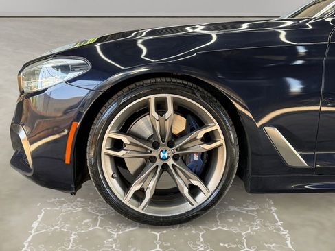 Used 2019 BMW M550i xDrive w/ Dynamic Handling Package AWD/4WD image 14