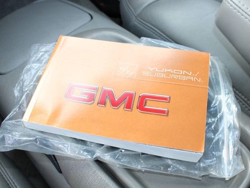 Used 1999 GMC Suburban 4WD w/ Marketing Opt Pkg 3 image 52