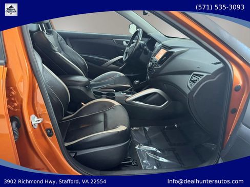 Used 2015 Hyundai Veloster Turbo FWD image 15