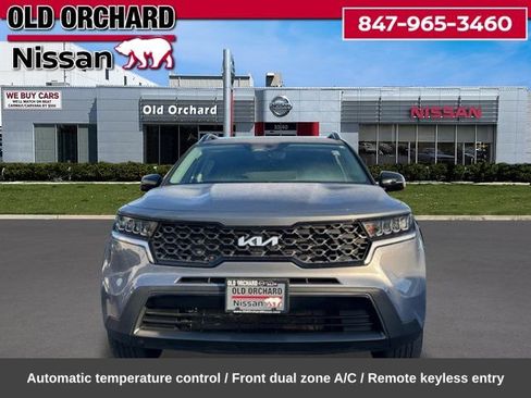 Used 2023 Kia Sorento S AWD/4WD image 2