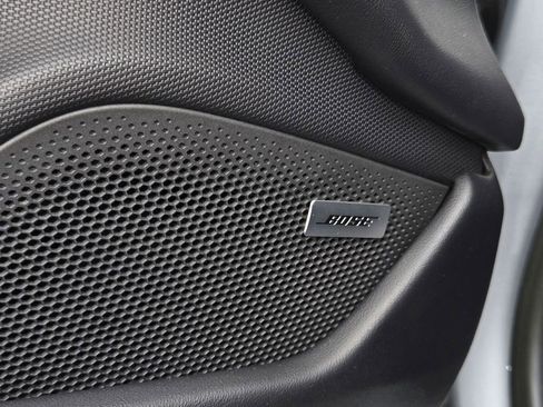 Used 2023 Porsche Taycan w/ Premium Package image 15