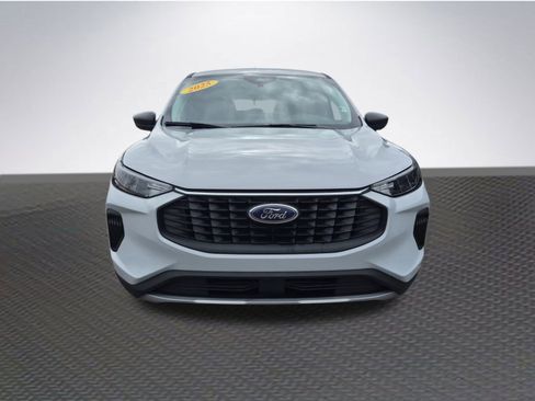 Used 2025 Ford Escape Active image 3