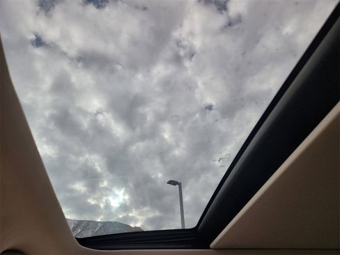 Used 2019 Lincoln MKC Reserve w/ MKC Climate Package image 24