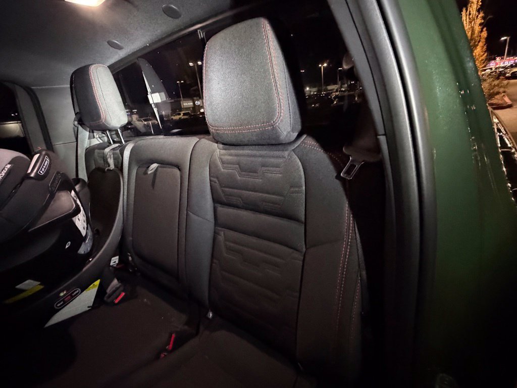 Used 2022 Nissan Frontier PRO-4X w/ Technology Package AWD/4WD image 11