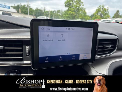 Used 2022 Ford Explorer XLT w/ Equipment Group 202A AWD/4WD image 41
