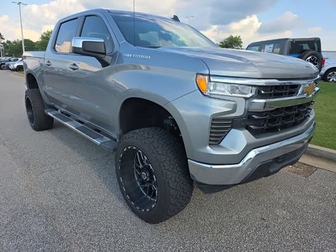 Used 2023 Chevrolet Silverado 1500 LT w/ Protection Package RWD image 1
