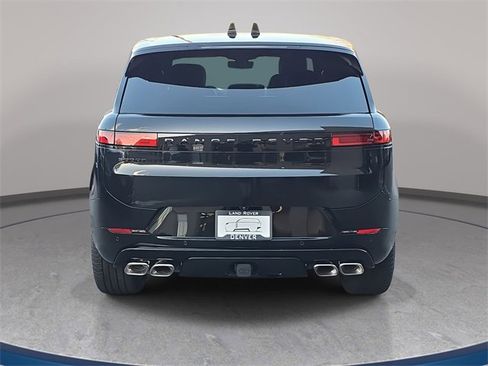 New 2025 Land Rover Range Rover Sport Dynamic SE image 6