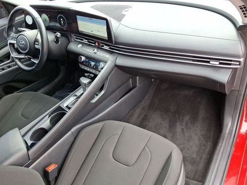 Used 2023 Hyundai Elantra SEL w/ Convenience Package FWD image 33
