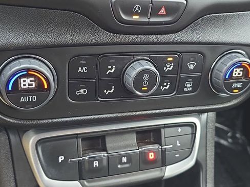 Certified 2023 GMC Terrain SLE w/ Driver Convenience Package image 16