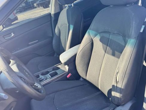 Used 2016 Kia Optima LX w/ Option Group 014 FWD image 11