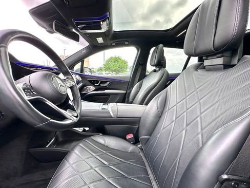 Used 2023 Mercedes-Benz EQS 580 4MATIC SUV image 24
