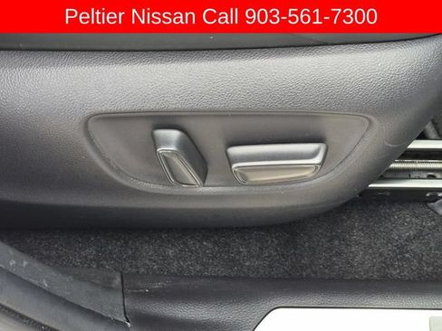 Used 2021 Toyota Venza XLE w/ Softex Package AWD/4WD image 15
