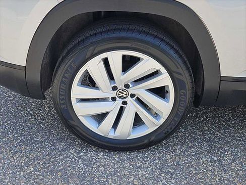 Used 2023 Volkswagen Atlas Cross Sport SE w/ Panoramic Sunroof Package AWD/4WD image 9