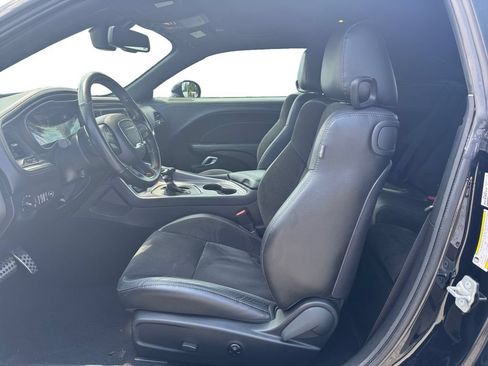 Used 2021 Dodge Challenger GT w/ Plus Package RWD image 9