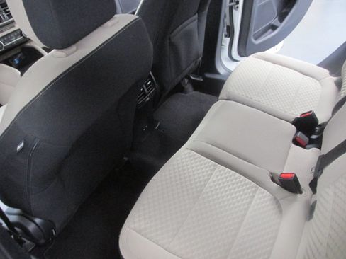 Used 2022 Ford Escape SE w/ Cold Weather Package AWD/4WD image 25