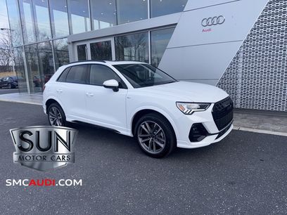 Certified 2025 Audi Q3 2.0T Premium w/ Convenience Package