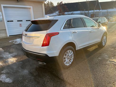 Used 2019 Cadillac XT5 AWD image 3