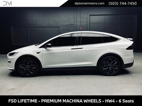 Used 2026 Tesla Model X Plaid AWD/4WD image 3