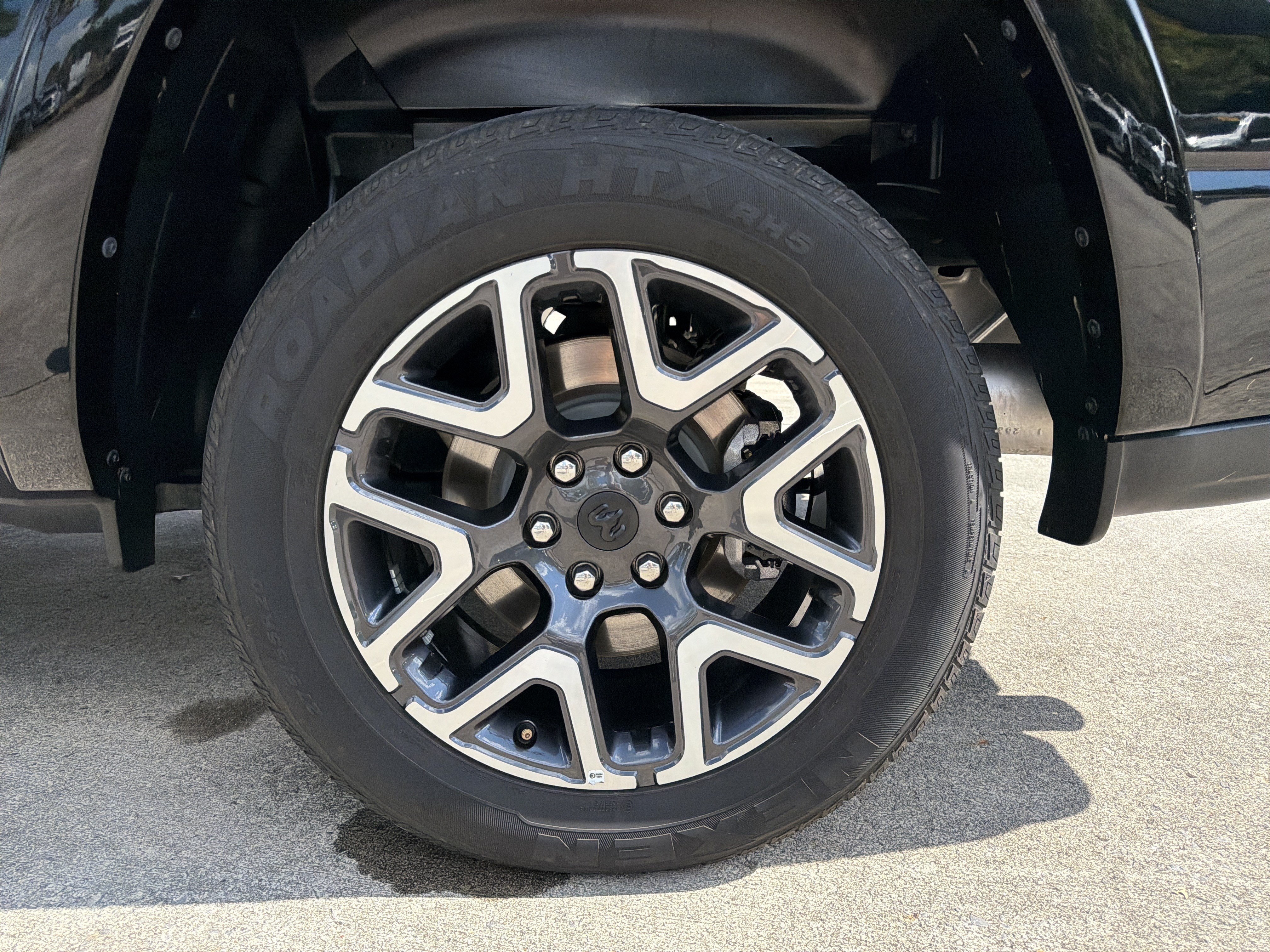 Used 2026 RAM 1500 Laramie AWD/4WD image 19