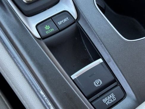 Used 2020 Honda Accord Touring image 21