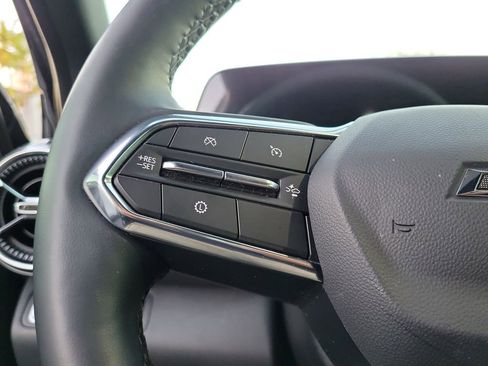 Used 2026 Chevrolet Equinox LT w/ Midnight Edition image 15