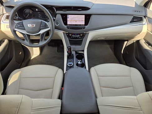 Certified 2023 Cadillac XT5 Premium Luxury AWD/4WD image 13