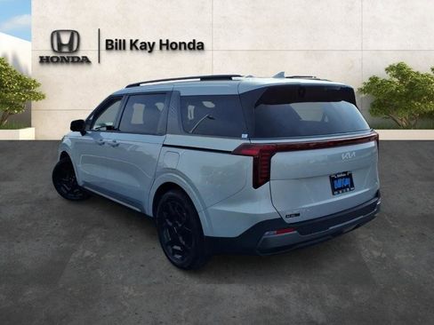 Used 2025 Kia Carnival SX Prestige image 6