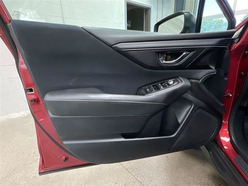 Used 2024 Subaru Outback Premium AWD/4WD image 10