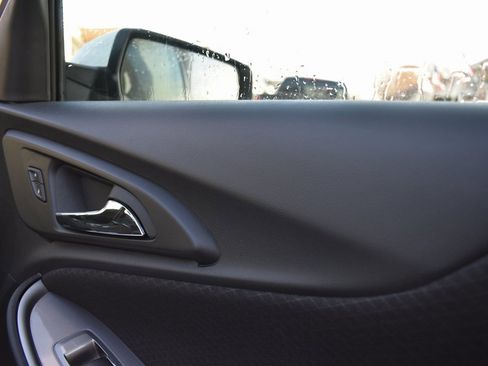 Used 2024 Chevrolet Malibu LT image 23