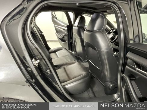 Used 2022 MAZDA MAZDA3 s image 15