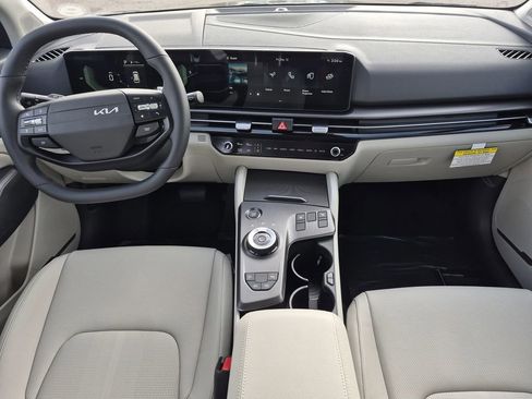 New 2026 Kia Sportage EX image 13